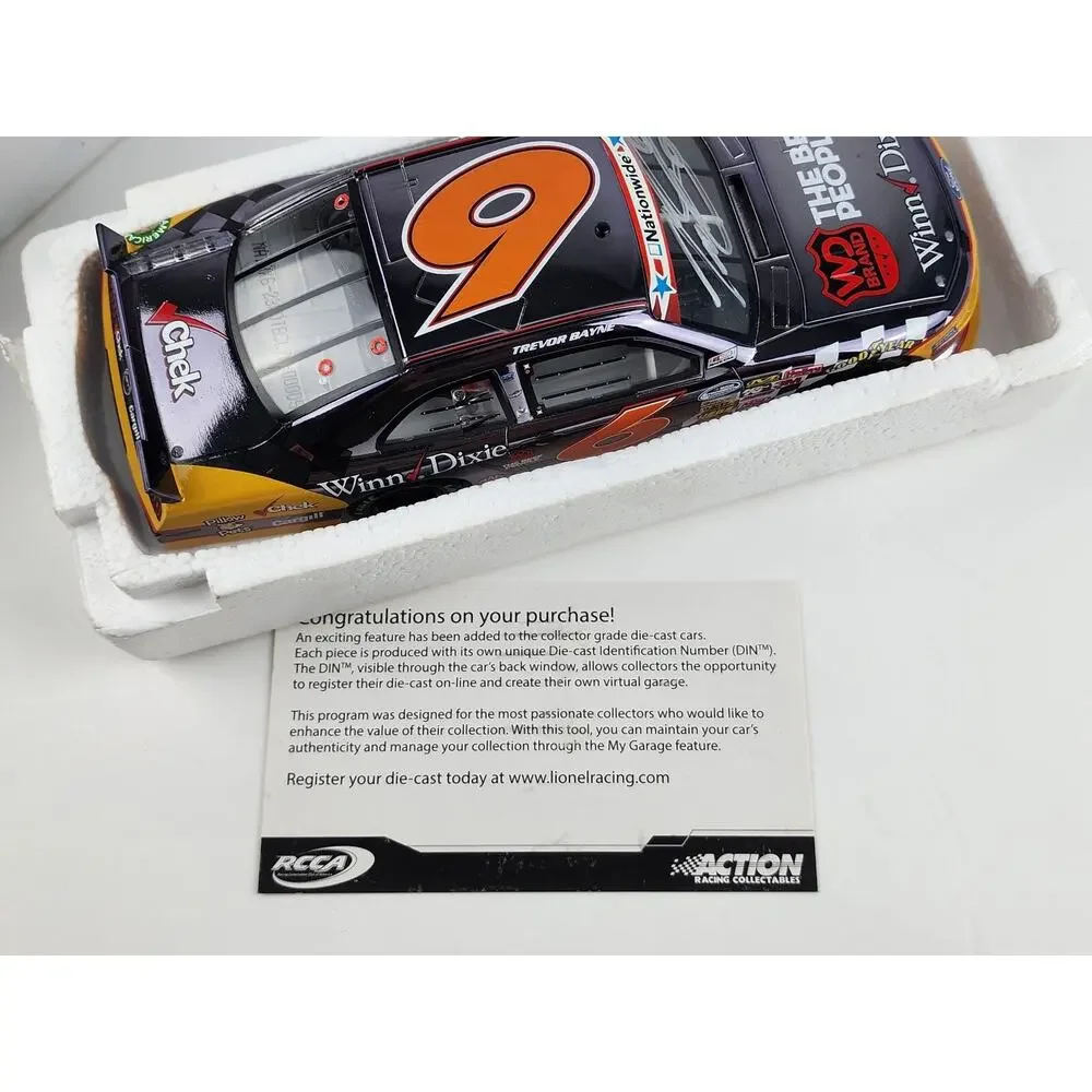 Trevor Bayne #6 Winn Dixie 2013 Mustang Lionel Color Chrome Purple Signed 1 of36